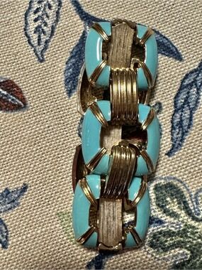 Classic Gold-Tone and Turquoise Link Bracelet - Women Jewelry